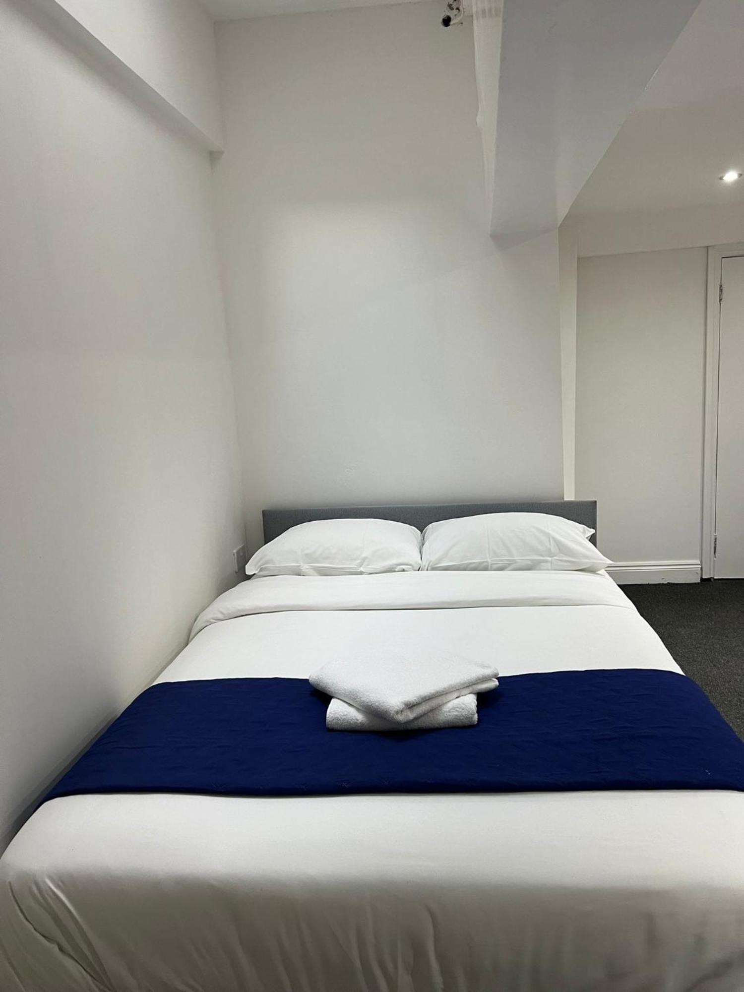 Apartamento Starlet Manor Park Londres Exterior foto