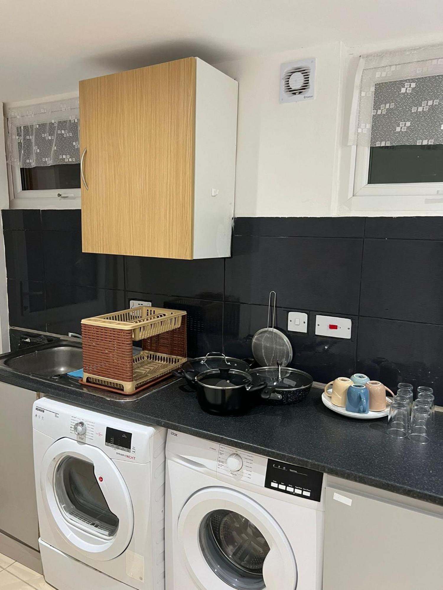 Apartamento Starlet Manor Park Londres Exterior foto
