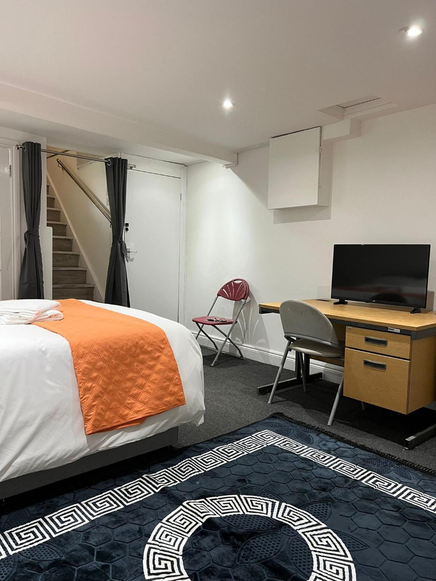 Apartamento Starlet Manor Park Londres Exterior foto